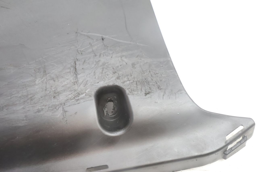 photo de BELLY PANEL PEUGEOT KISBEE 4T 50 (2010 - 2017) - Zoom on usage condition