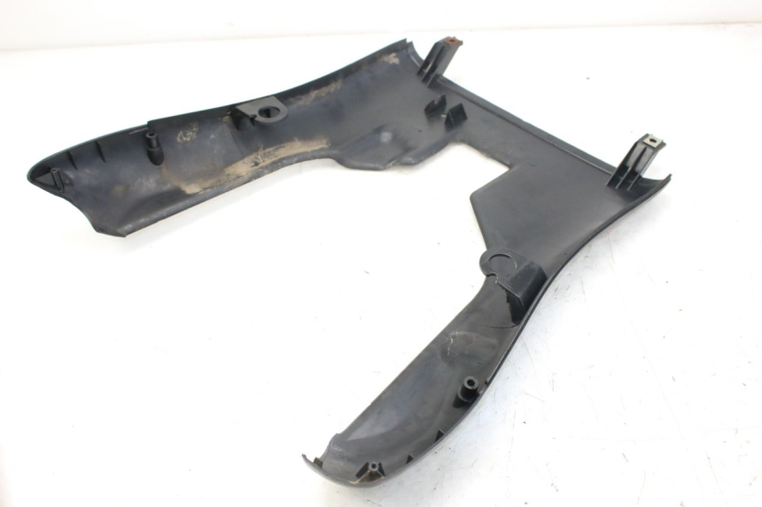 photo de BELLY PANEL PIAGGIO LIBERTY 4T 50 (2004 - 2008) - Fixing points details