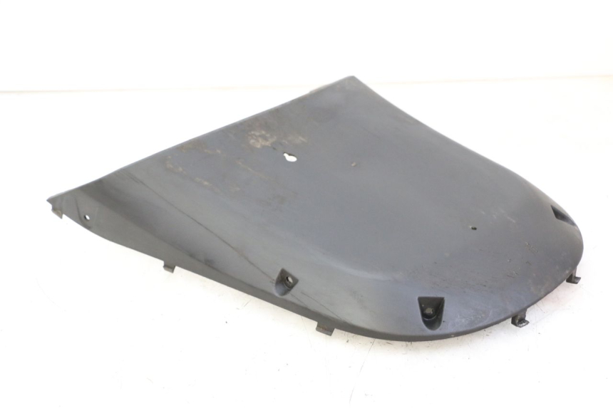 photo de BELLY PANEL MBK OVETTO ONE 2T 50 (2013 - 2017) - Fixing points details