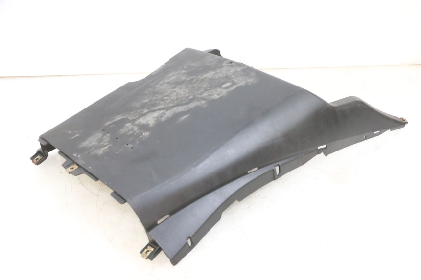 photo de BELLY PANEL EFUN PUSA 1 - Surface and material condition