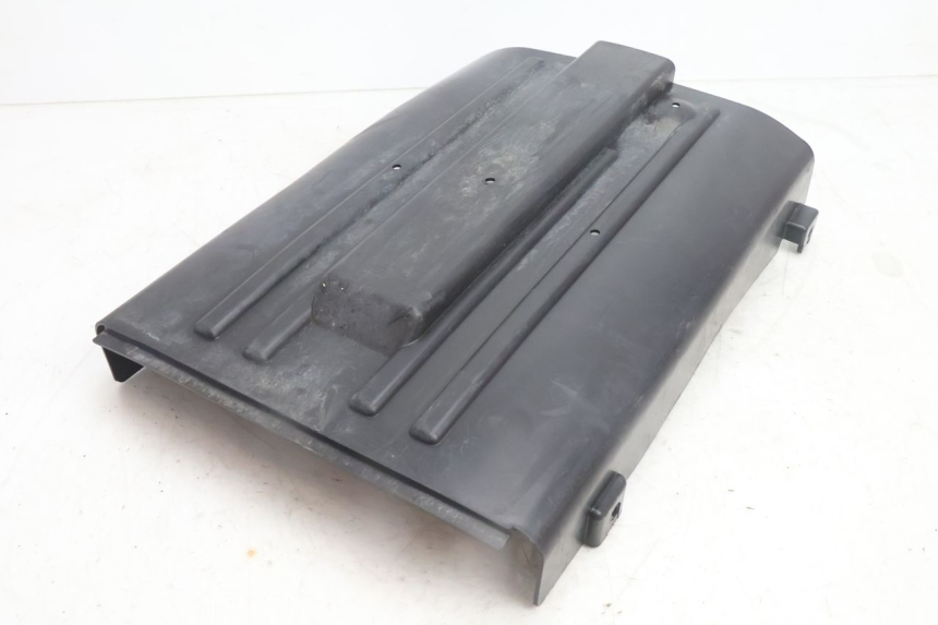 photo de BELLY PANEL DAELIM S2 125 (2006 - 2007) - Fixing points details