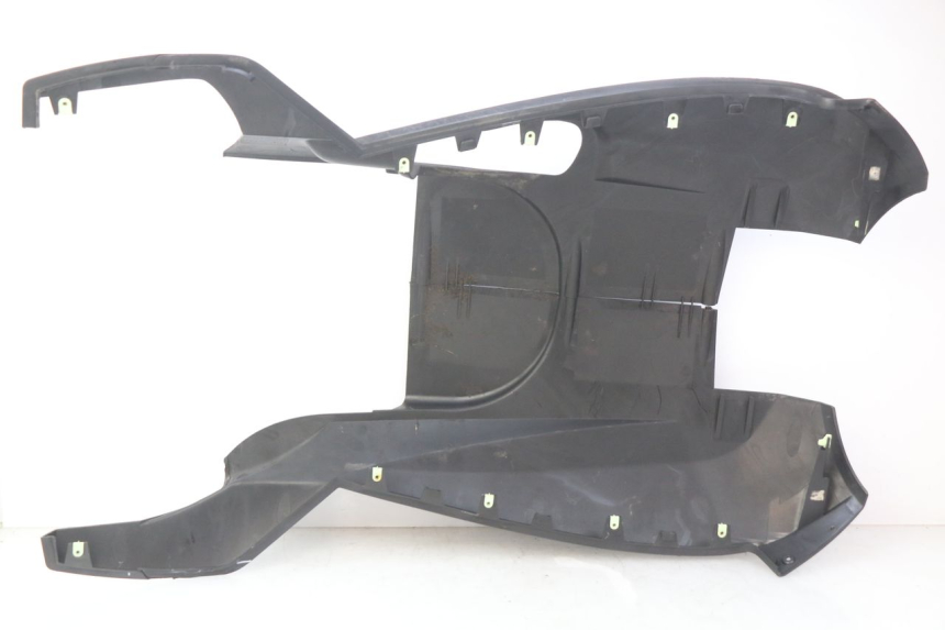 photo de LOWER PART OF THE BODY PEUGEOT SATELIS COMPRESSOR K15 125 (2006 - 2009) - Component detail