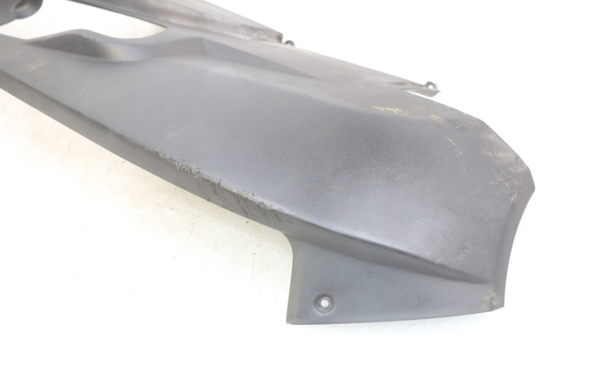 photo de LOWER FAIRING PEUGEOT SATELIS 125 (2006 - 2009) - Fixing points details