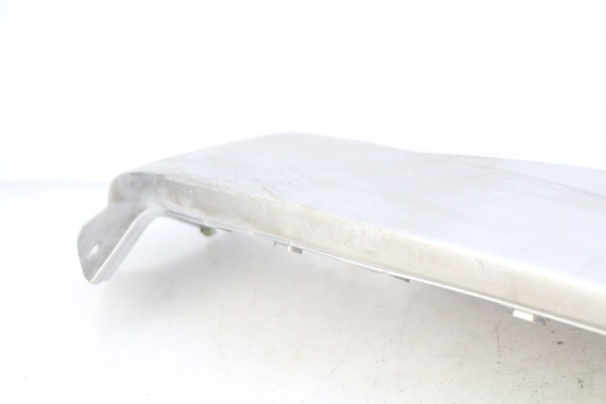 photo de LOWER FAIRING PEUGEOT SATELIS 125 (2010 - 2012) - High-resolution close-up