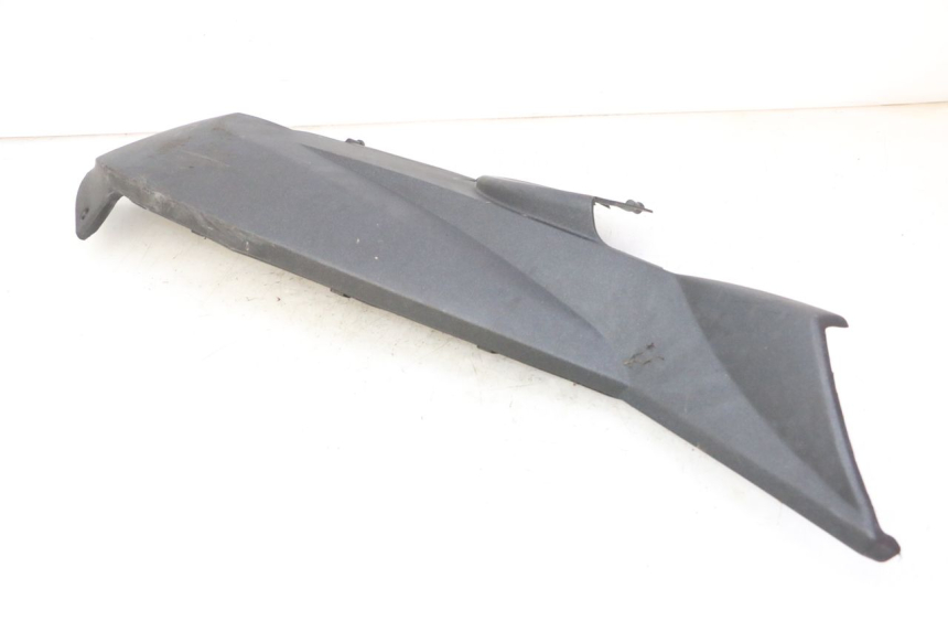 photo de BELLY PANEL PEUGEOT SATELIS 125 (2013 - 2018) - Distinctive features