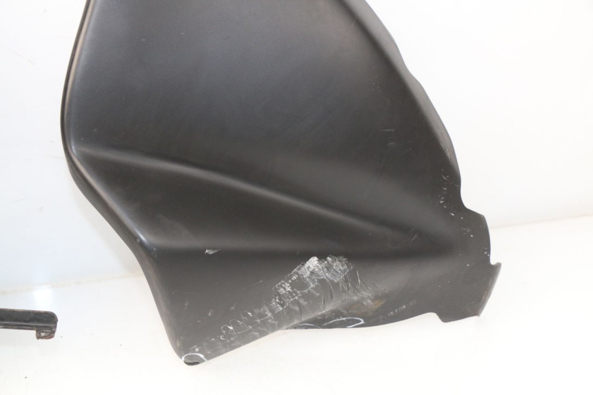 photo de BELLY PANEL YAMAHA TDM ABS 900 (2002 - 2014) - Focus on structure