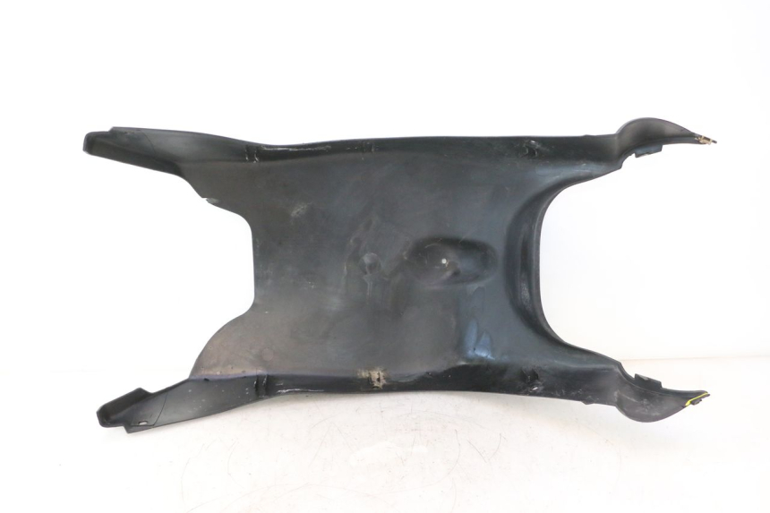 photo de LOWER PART OF THE BODY PEUGEOT TREKKER 50 (1995 - 2004) - Additional view of the item