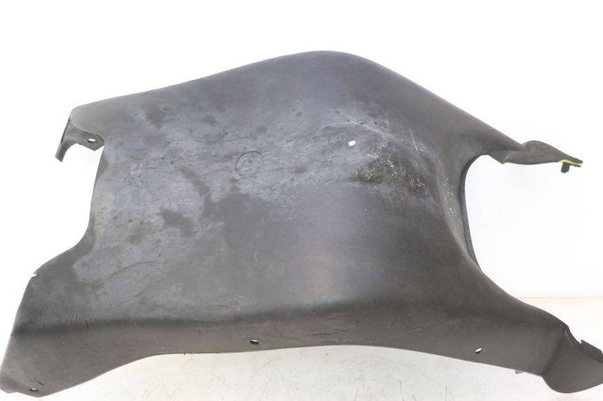 photo de LOWER PART OF THE BODY PEUGEOT TREKKER 50 (1995 - 2004) - Alternative angle