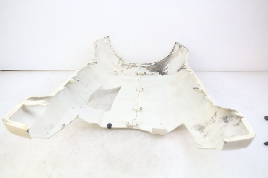 photo de LOWER PART OF THE BODY PEUGEOT VIVACITY NEW 4T 50 (2008 - 2017) - Fixing points details