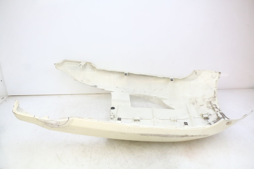 photo de LOWER PART OF THE BODY PEUGEOT VIVACITY NEW 4T 50 (2008 - 2017) - Surface and material condition