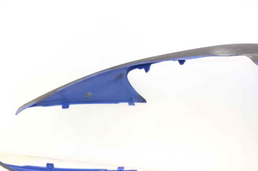 photo de LOWER BODY SHELL PEUGEOT VIVACITY 50 (1998 - 2003) - Fixing points details
