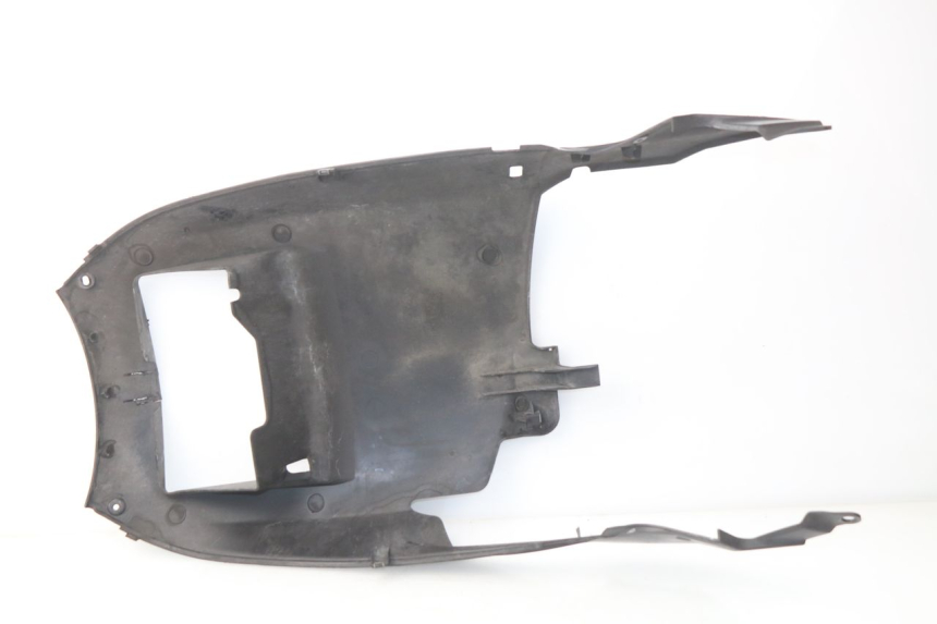photo de LOWER BODY SHELL YAMAHA X-MAX XMAX 125 (2010 - 2013) - Surface and material condition