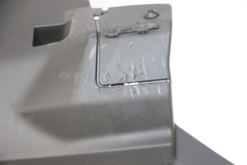 photo de BELLY PANEL YAMAHA XMAX X-MAX 125 (2021 - 2025) - Fixing points details