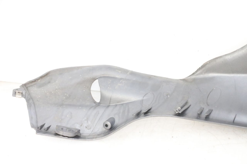 photo de LOWER BODY SHELL PIAGGIO X9 EVOLUTION 125 (2003 - 2007) - Technical close-up
