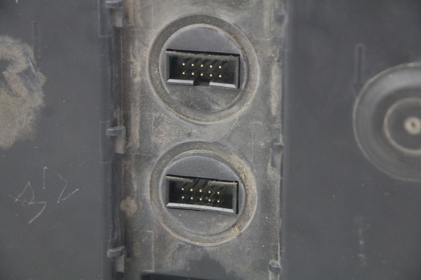 photo de BATTERY PEUGEOT E-VIVACITY 1 (2012 - 2018) - Zoom on usage condition