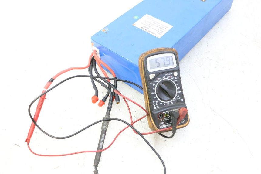 photo de BATTERY DUALTRON VICTOR LIMITED 1 - Component detail