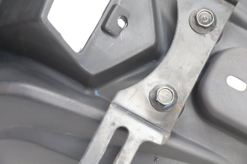 photo de MUD FLAP KYMCO AGILITY CITY 16P 125 (2015 - 2024) - Zoom on usage condition
