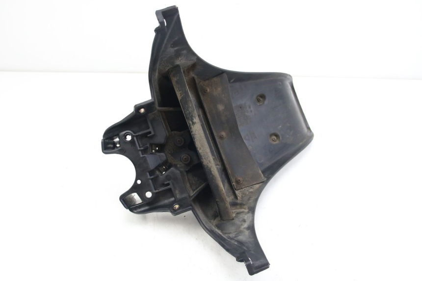 photo de REAR MUDGUARD DERBI BOULEVARD 50 (2009 - 2006) - Fixing points details