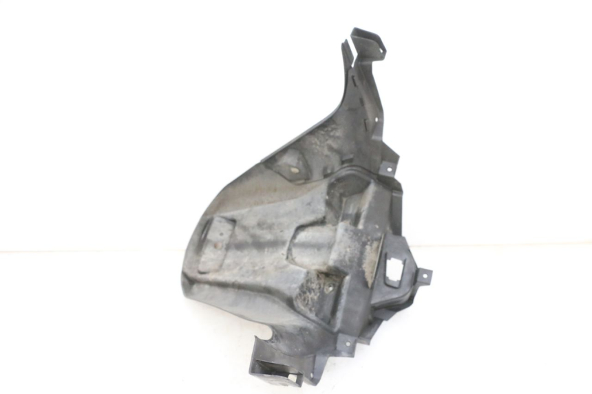 photo de REAR MUDGUARD SUZUKI BURGMAN 650 (2013 - 2020) - Component detail