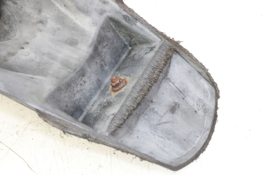 photo de MUD FLAP HONDA CBF 125 (2009 - 2015) - Technical close-up