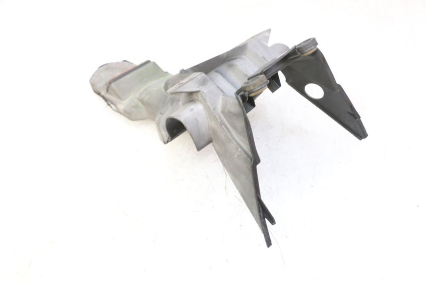 photo de MUD FLAP HONDA CBF 125 (2009 - 2015) - Surface and material condition