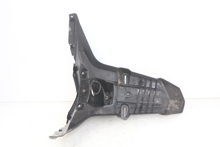 photo de REAR MUDGUARD SYM GTS EFI 125 (2012 - 2016) - Zoom on usage condition