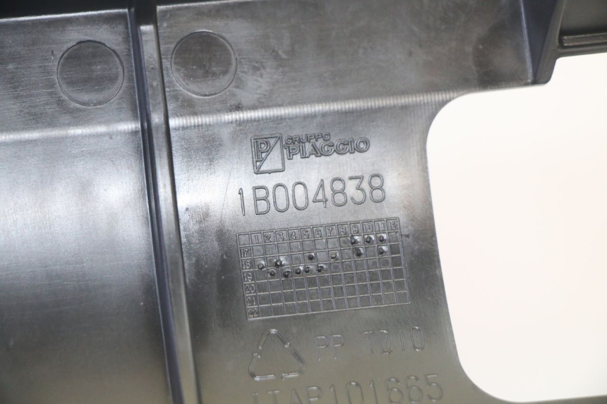 photo de MUD FLAP PIAGGIO MP3 HPE 350 (2018 - 2020) - Checked used part