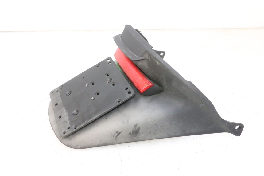 photo de MUD FLAP PIAGGIO MP3 RL 250 (2006 - 2010) - Surface and material condition