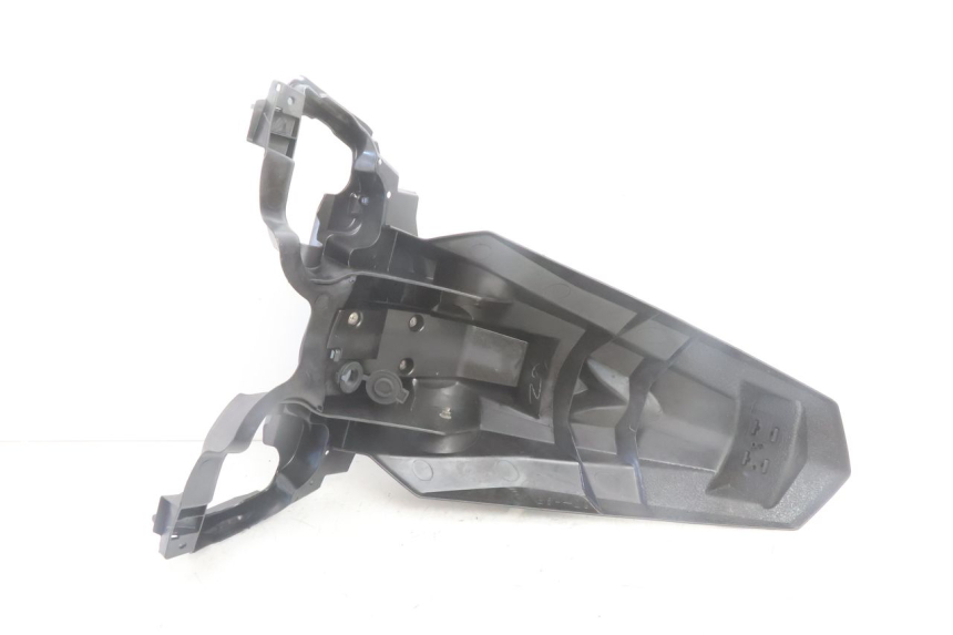 photo de MUD FLAP YAMAHA N-MAX NMAX 125 (2021 - 2024) - Technical close-up