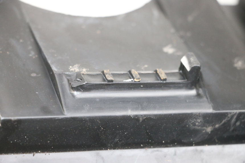 photo de REAR MUDGUARD HONDA NHX LEAD 110 (2008 - 2010) - Zoom on usage condition