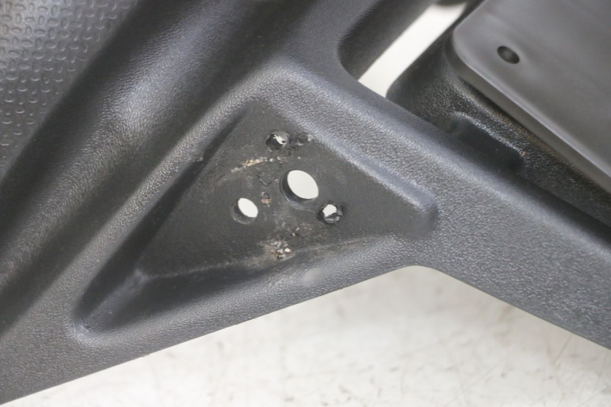 photo de MUD FLAP PIAGGIO NRG POWER PUREJET 50 (2018 - 2021) - Surface and material condition