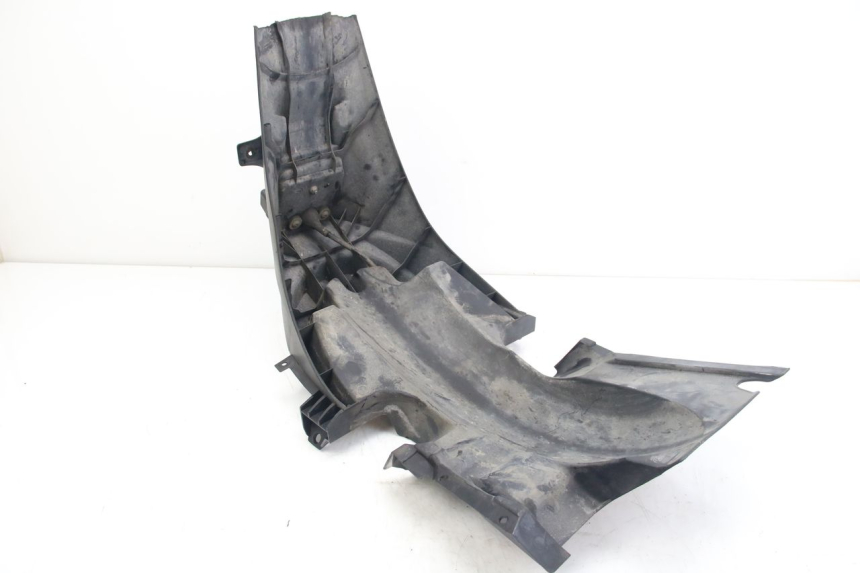 photo de REAR MUDGUARD SUZUKI SIXTEEN 125 (2008 - 2010) - Alternative perspective