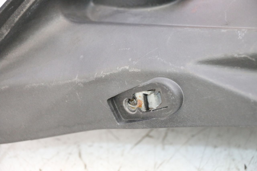 photo de MUD FLAP APRILIA SR MOTARD 50 (2012 - 2018) - Alternative perspective