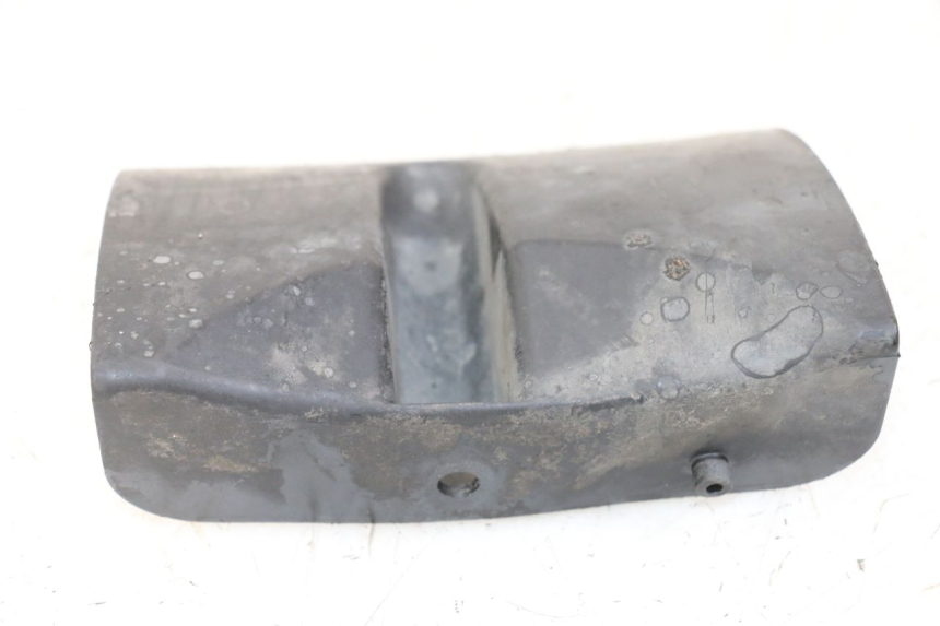 photo de MUD FLAP SUZUKI SV S 650 (1999 - 2002) - Zoom on usage condition