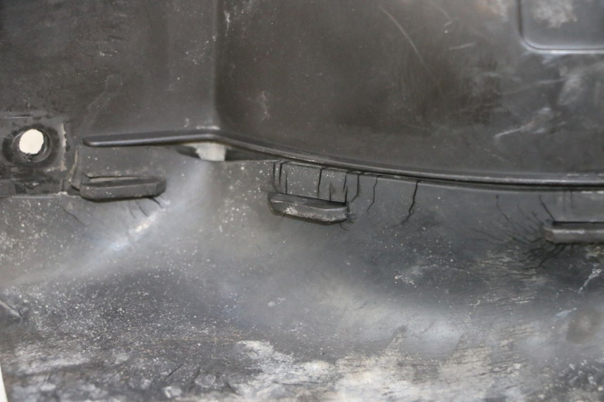 photo de MUD FLAP PEUGEOT VIVACITY NEW 4T 50 (2008 - 2017) - Zoom on usage condition