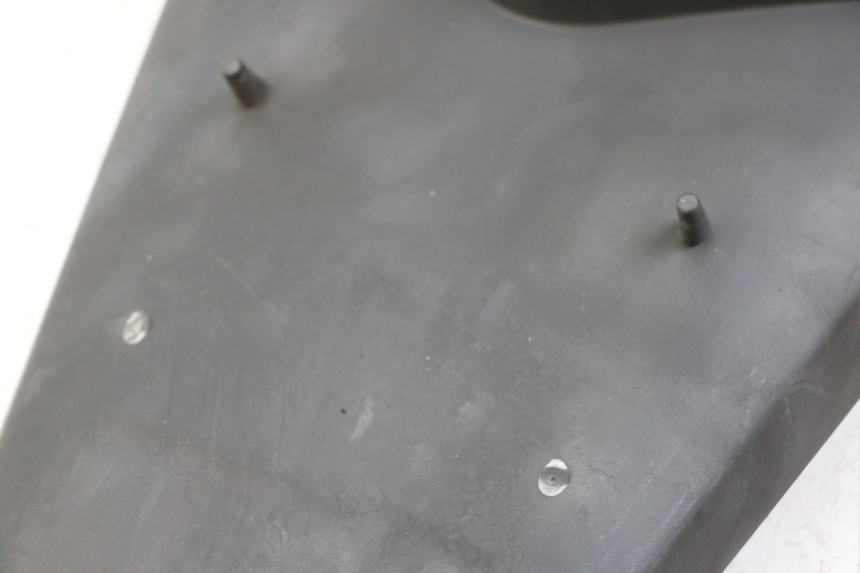 photo de REAR MUDGUARD YAMAHA X-MAX XMAX ABS 250 (2010 - 2012) - Fixing points details