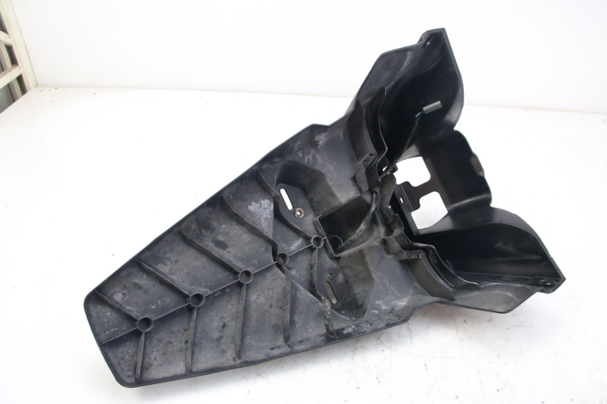 photo de REAR MUDGUARD YAMAHA XMAX X-MAX 125 (2006 - 2009) - Surface and material condition