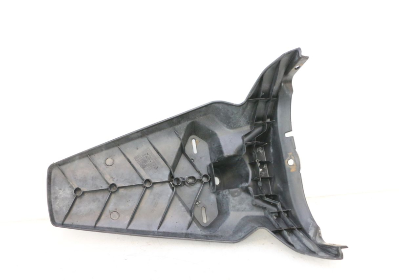 photo de REAR MUDGUARD YAMAHA X-MAX XMAX 125 (2010 - 2013) - Fixing points details
