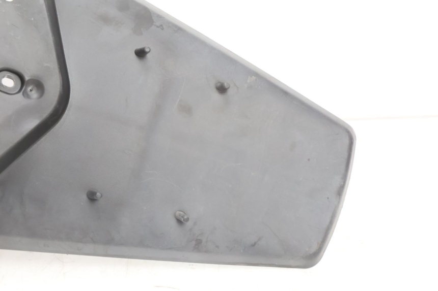 photo de REAR MUDGUARD YAMAHA X-MAX XMAX 125 (2010 - 2013) - Zoom on usage condition