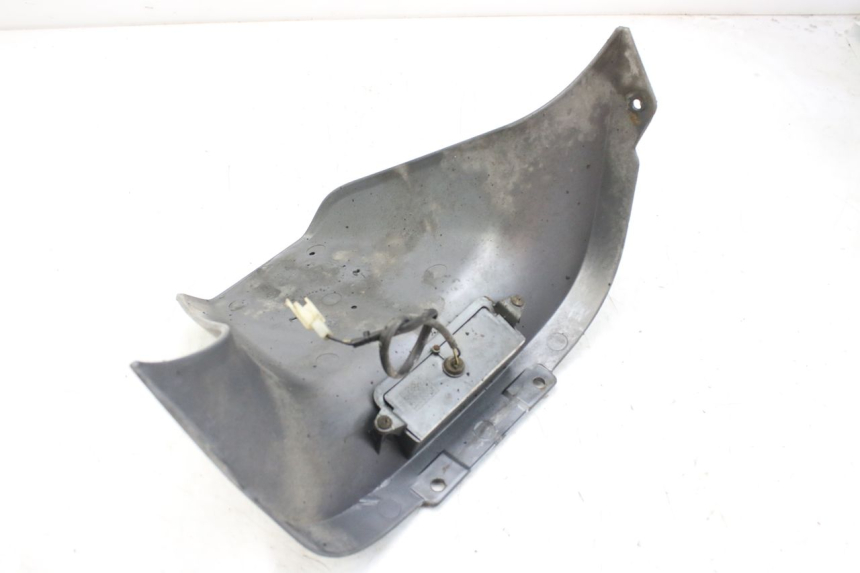 photo de REAR MUDGUARD PIAGGIO X9 EVOLUTION 125 (2003 - 2007) - Fixing points details