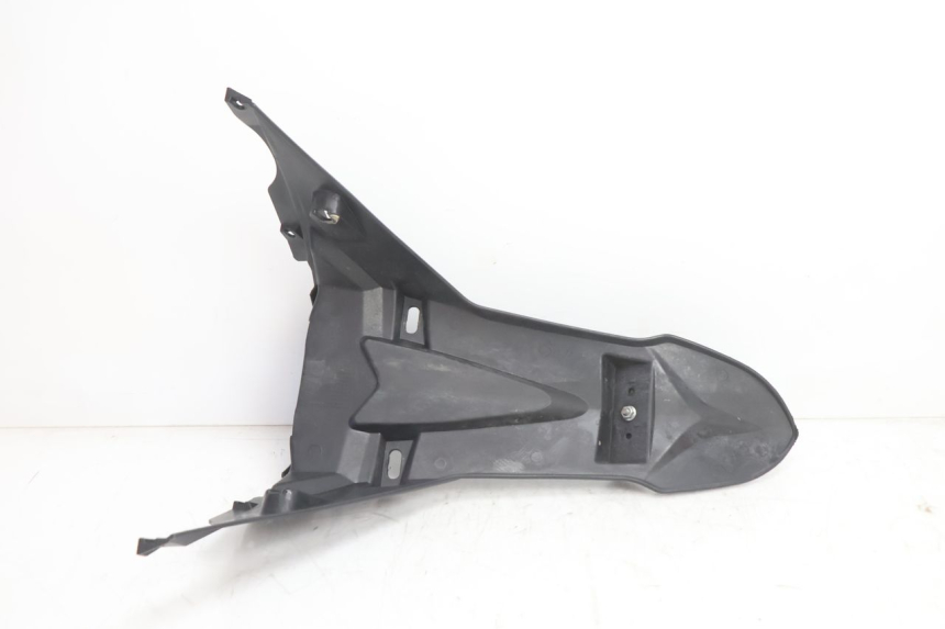 photo de MUD FLAP VASTRO STREET S 50 (2016 - 2021) - Surface and material condition