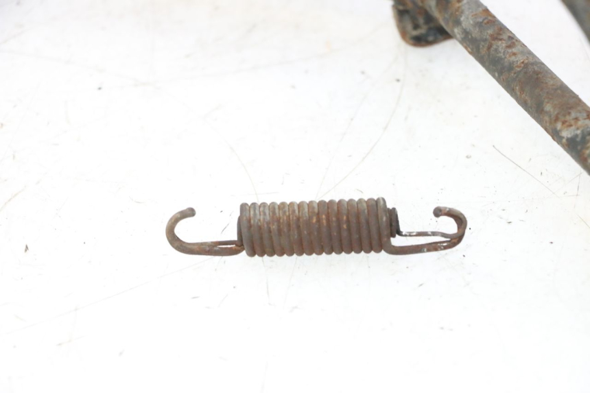 photo de MAIN STAND KYMCO AGILITY PREMIUM 50 (2007 - 2010) - Fixing points details