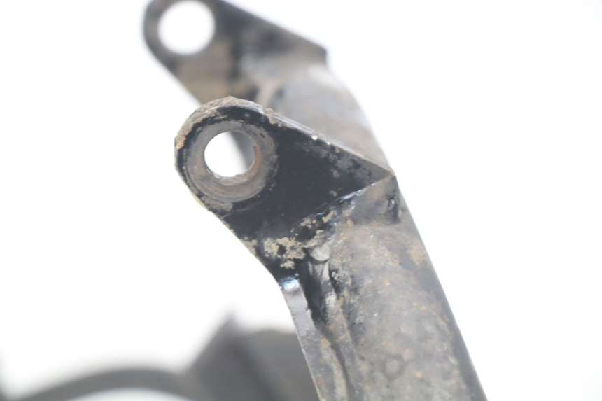 photo de CENTER STAND PIAGGIO FLY 100 (2006 - 2010) - Zoom on usage condition