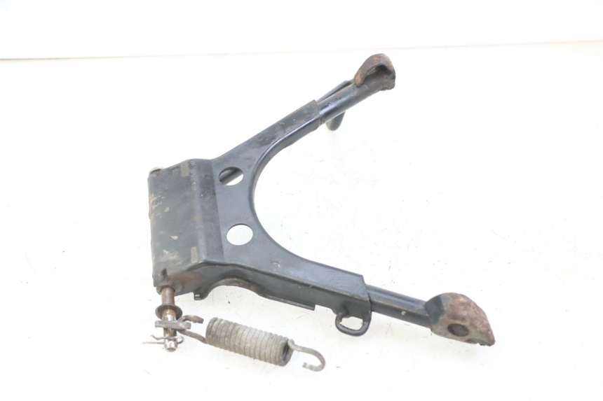 photo de MAIN STAND PEUGEOT JET FORCE CARBU 50 (2003 - 2016) - Fixing points details