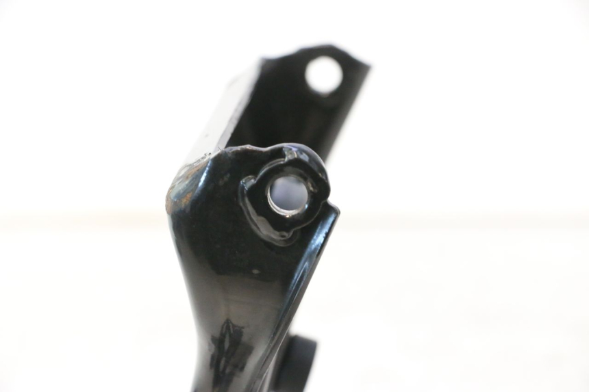 photo de CENTER STAND PEUGEOT KISBEE 4T 50 (2018 - 2022) - Fixing points details