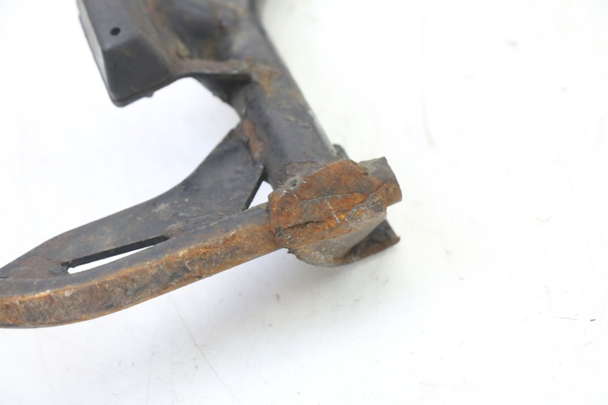 photo de MAIN STAND PIAGGIO LIBERTY 4T 50 (2009 - 2015) - Fixing points details