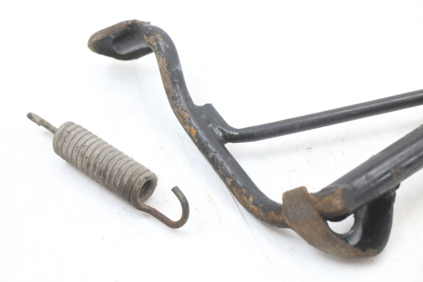 photo de CENTER STAND PEUGEOT LUDIX 50 (2005 - 2007) - Fixing points details