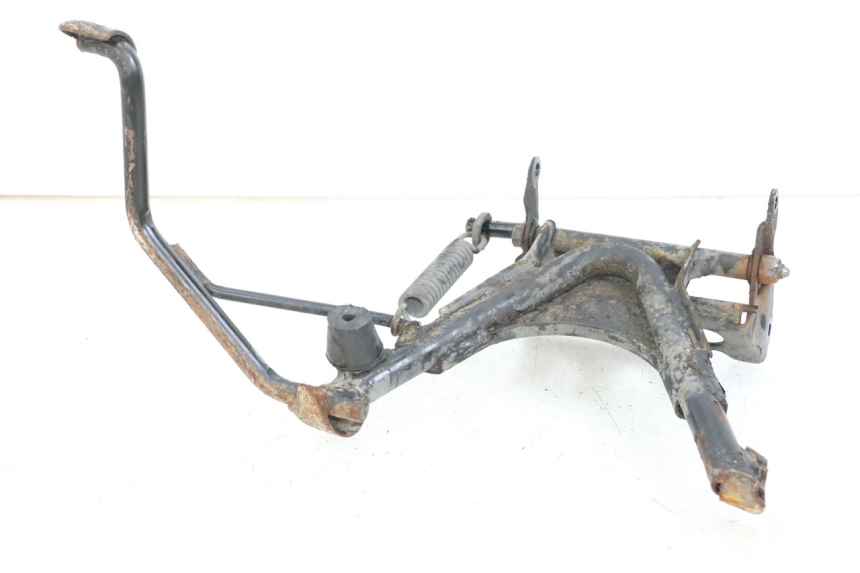 photo de CENTER STAND PEUGEOT SATELIS 125 (2010 - 2012) - Zoom on usage condition