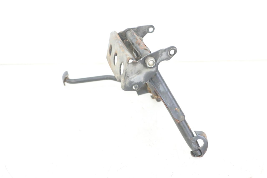 photo de MAIN STAND PEUGEOT SATELIS 125 (2013 - 2018) - Zoom on usage condition