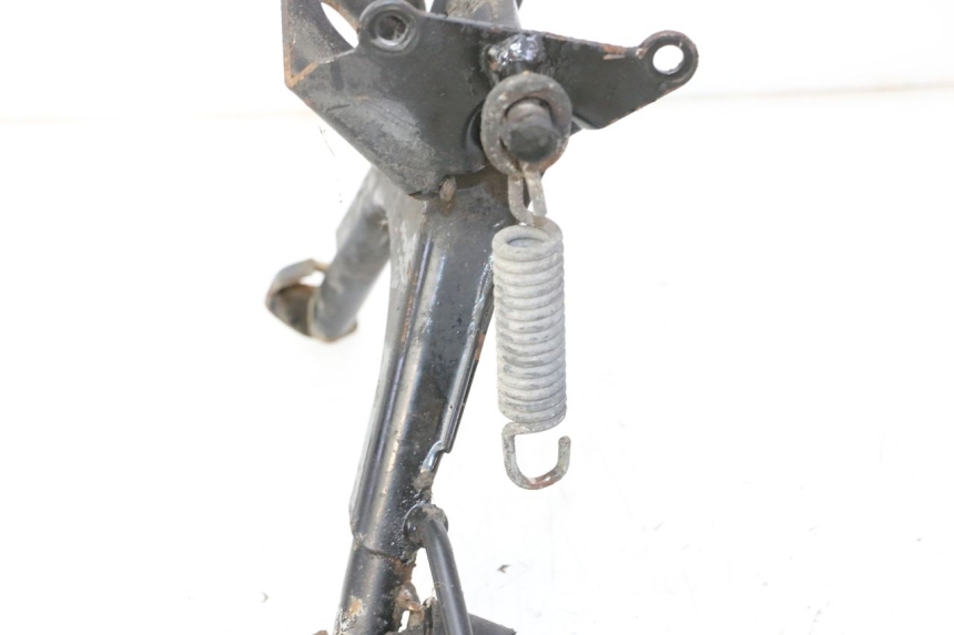 photo de CENTER STAND PEUGEOT SATELIS 125 (2006 - 2009) - Fixing points details